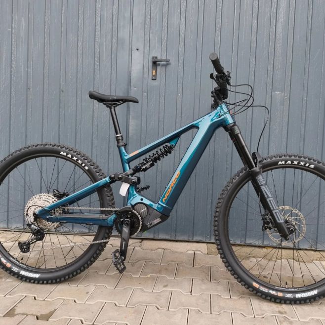 NORCO Range VLT A2 vel.M za 98000,- s motorem Shimano ep8 a baterkou 900wh a odpružením 180/170mm.